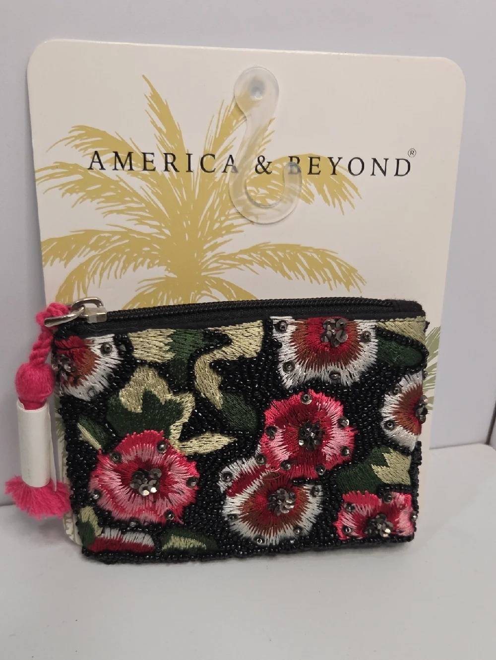🖤▪️America & Beyond ▪️Floral Beaded Zip Pouch - Black with Pink Floral